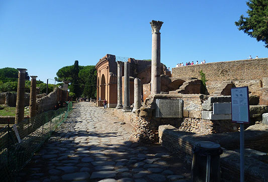 Foto di Radosław Botev, CC BY 3.0 pl, https://commons.wikimedia.org/w/index.php?curid=116716814